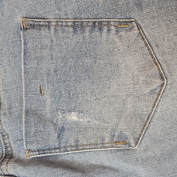 Kenneth Cole Reaction Jeans Women's Size 6 Distressed Denim - Picture 7 of 7